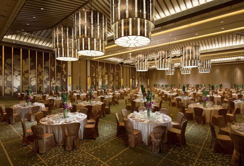 Hotel Hilton Wuhan Optics Valley