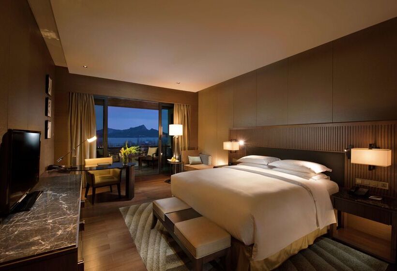 Hotel Hilton Wuhan Optics Valley