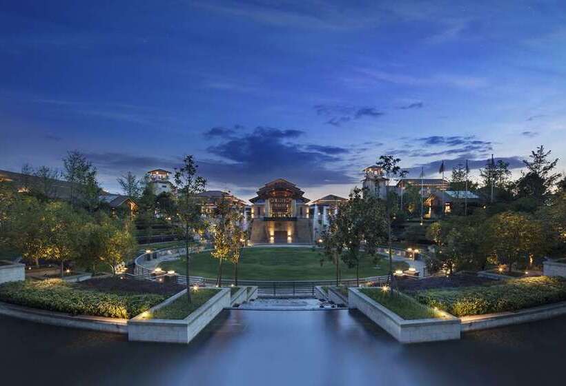 Hotel Hilton Wuhan Optics Valley