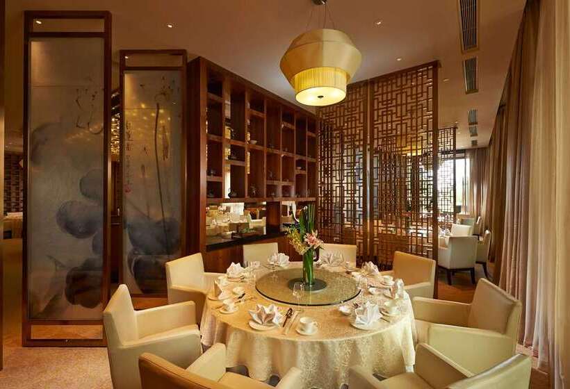 Hotel Hilton Wuhan Optics Valley