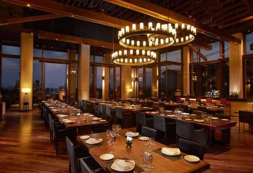 Hotel Hilton Wuhan Optics Valley