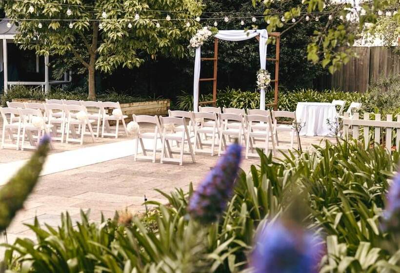 호텔 Holiday Inn Warwick Farm, An Ihg