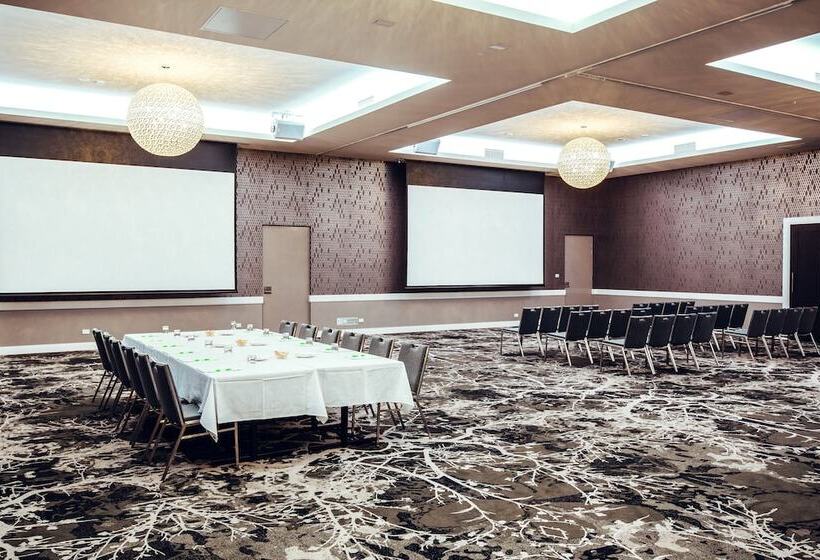 호텔 Holiday Inn Warwick Farm, An Ihg