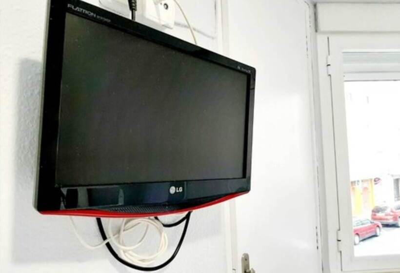 هتل Hostal Lucia By Gaiarooms