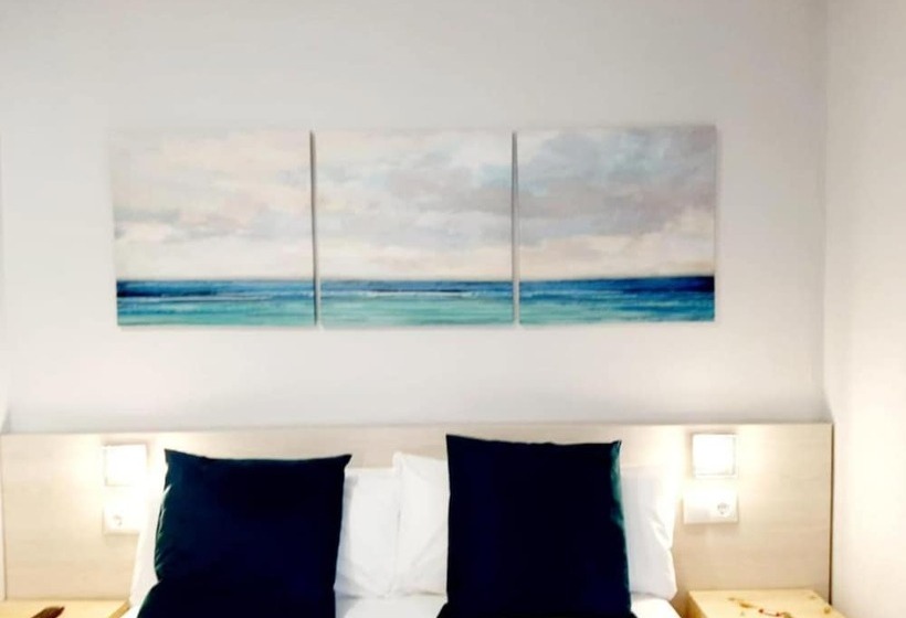 فندق Hostal Lucia By Gaiarooms