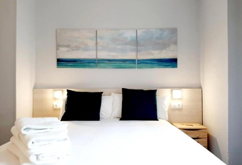 فندق Hostal Lucia By Gaiarooms