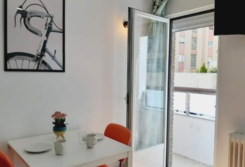 هتل Hostal Lucia By Gaiarooms