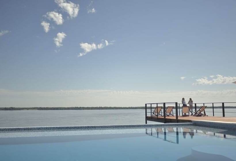 Отель Howard Johnson Express Inn Ituzaingo