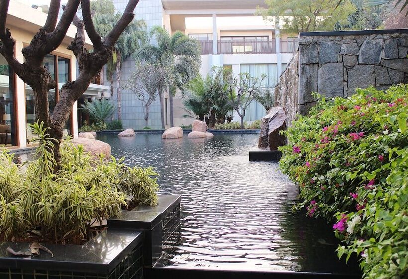 Отель Hyatt Hyderabad Gachibowli