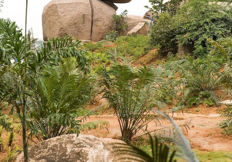 Отель Hyatt Hyderabad Gachibowli