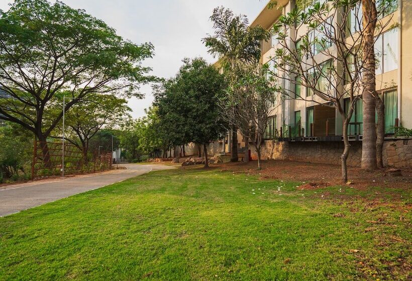 Отель Hyatt Hyderabad Gachibowli