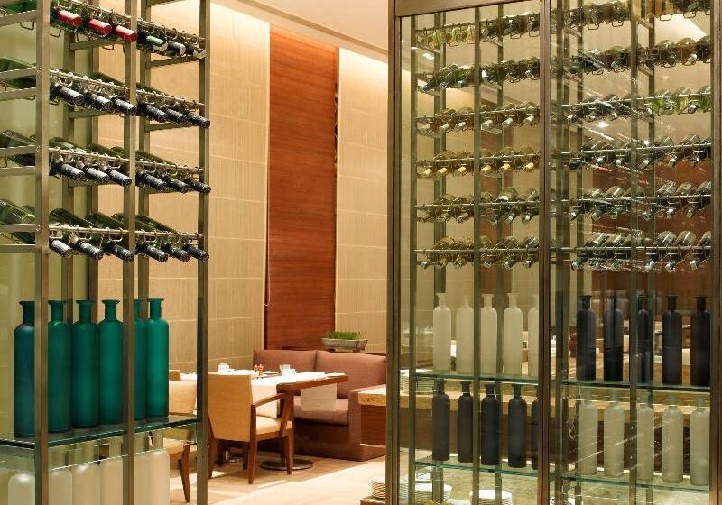 Отель Hyatt Hyderabad Gachibowli