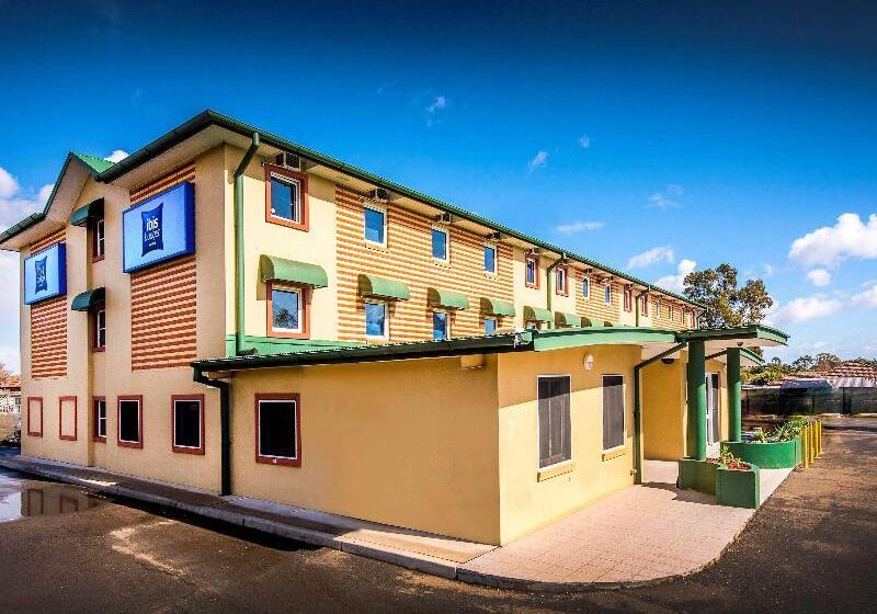 هتل Ibis Budget Casula Liverpool
