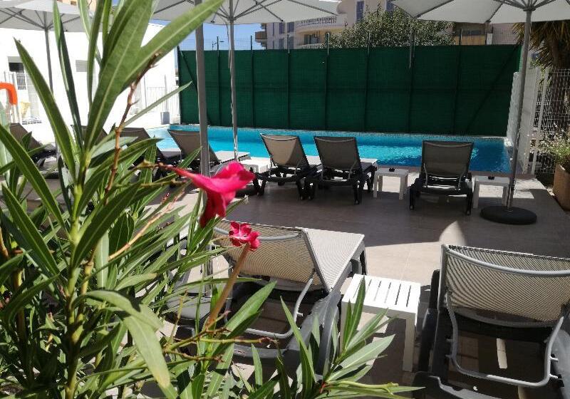 فندق Ibis Budget Hyères