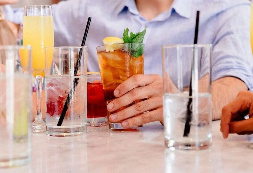 בית מלון כפרי Ibis Styles Montargis Arboria