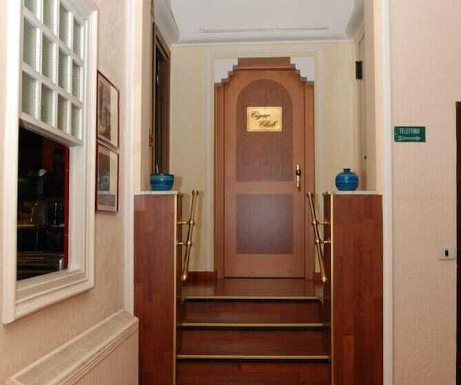 فندق Iris Crillon