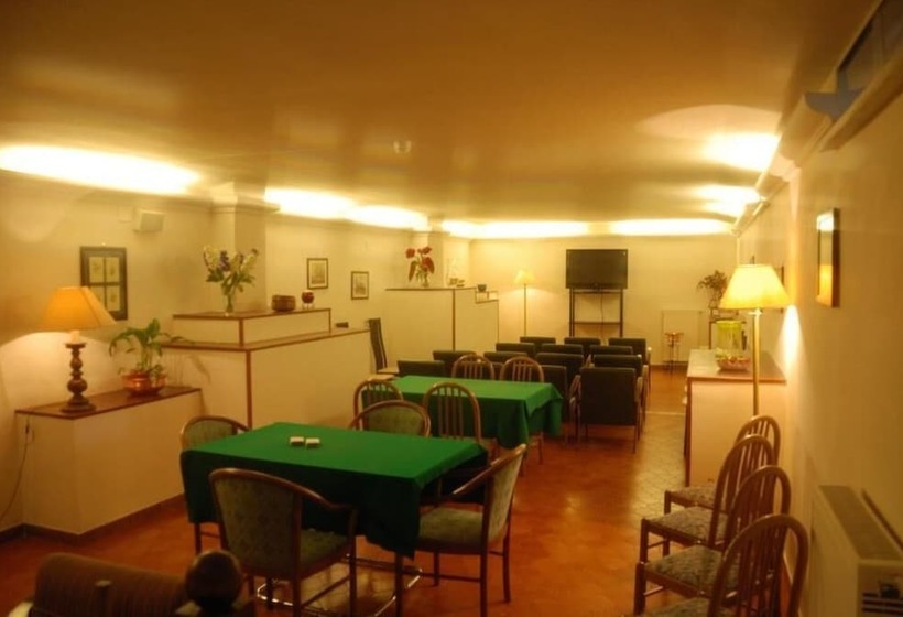 فندق Iris Crillon