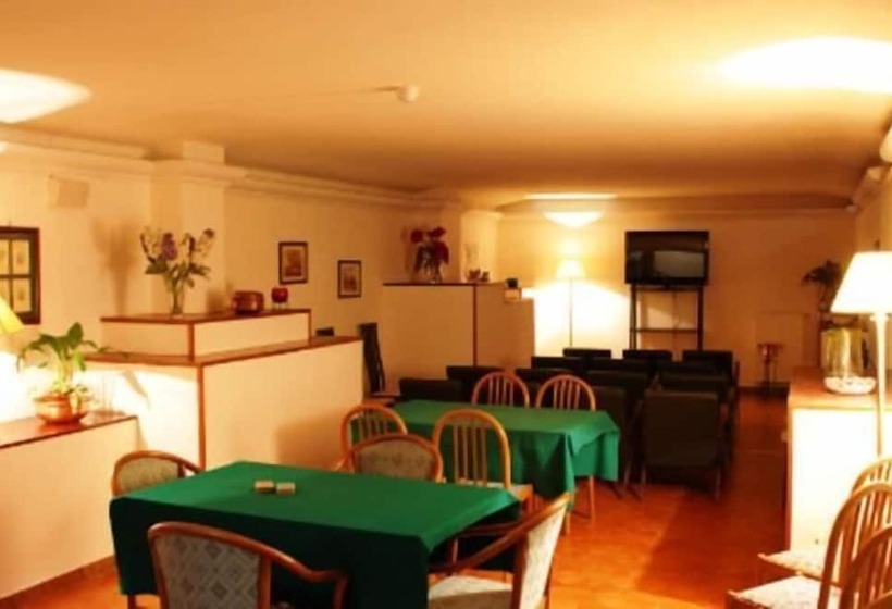 فندق Iris Crillon