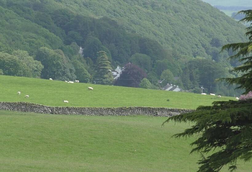 فندق Kirroughtree Country House B&b