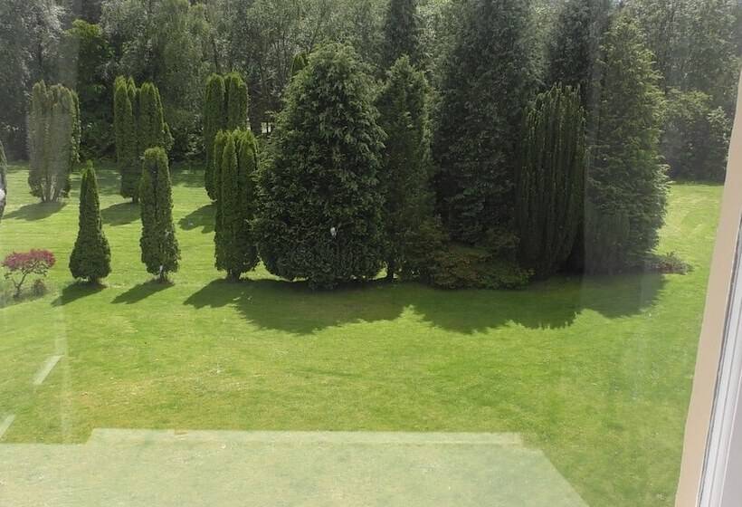 فندق Kirroughtree Country House B&b