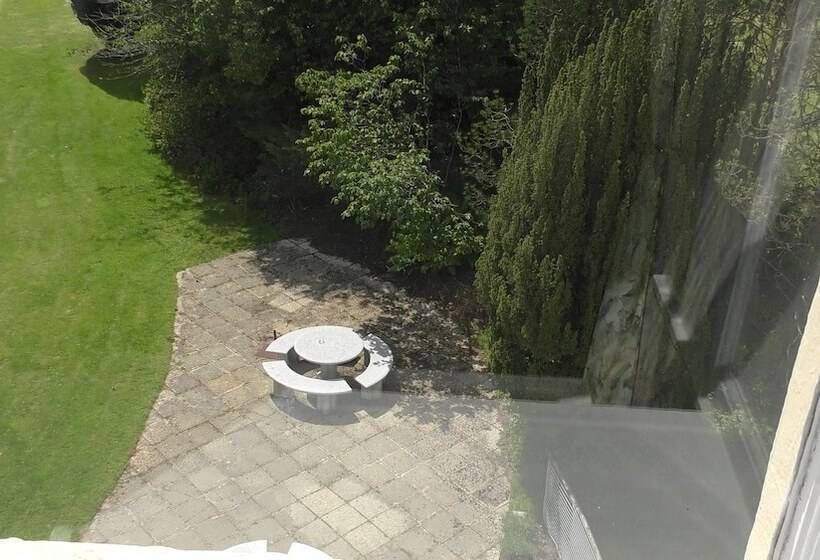 فندق Kirroughtree Country House B&b