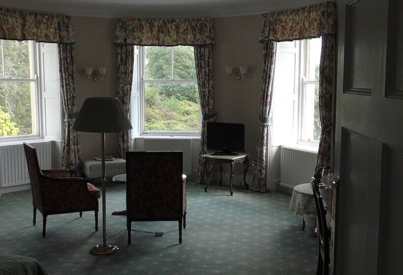 فندق Kirroughtree Country House B&b