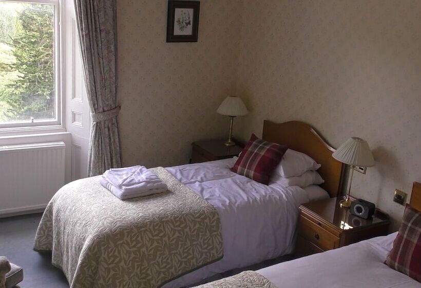 فندق Kirroughtree Country House B&b