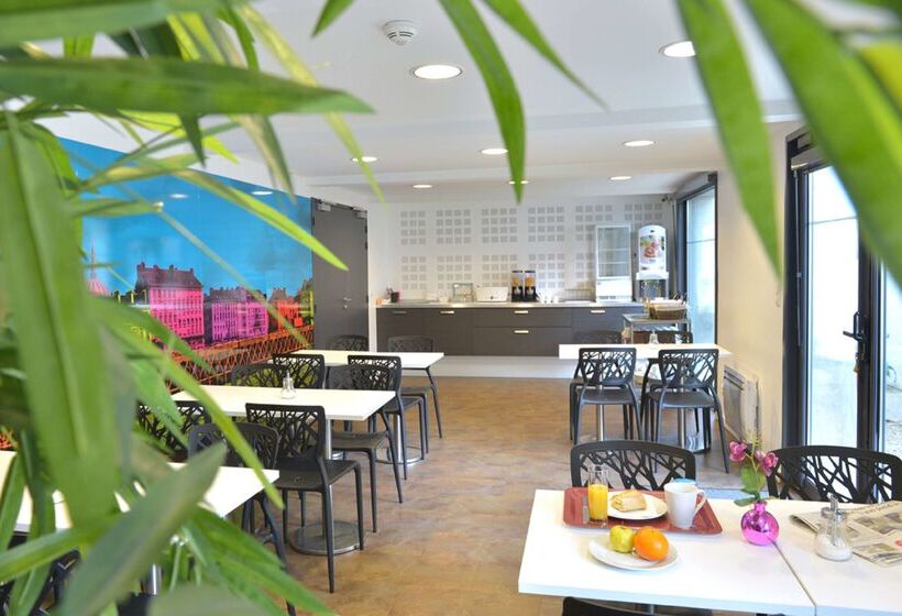ホテル Demain Hôtel & Conciergerie