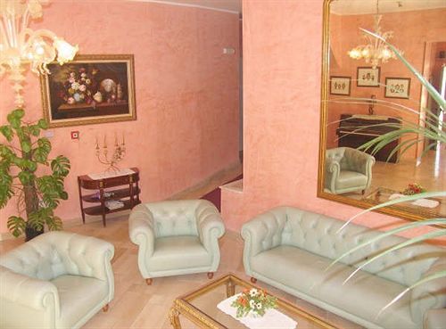 酒店 La Dimora Del Cardinale