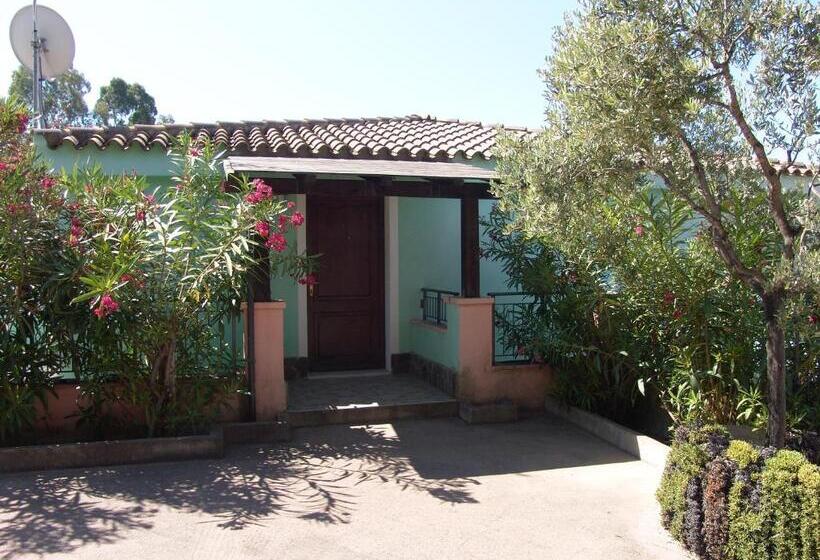 בית מלון כפרי La Corte Degli Ulivi