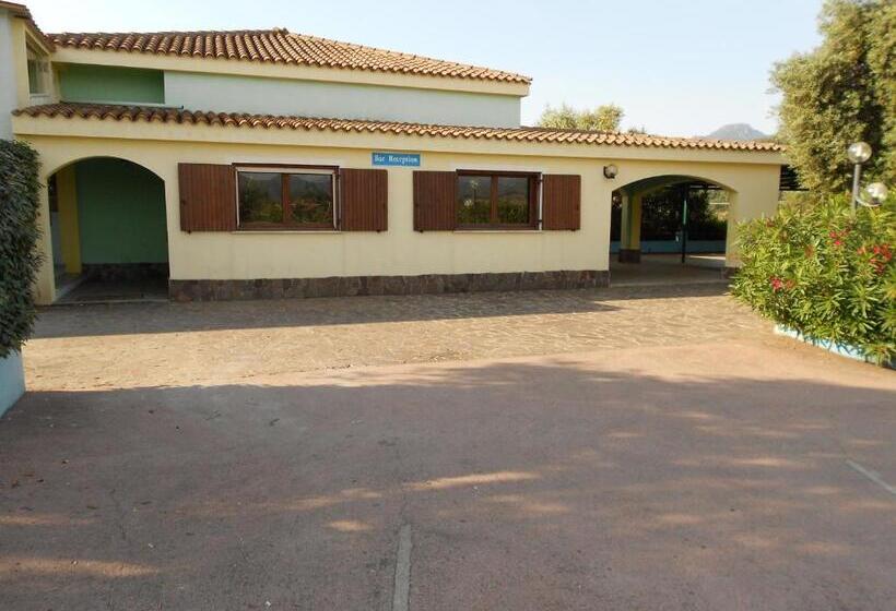 בית מלון כפרי La Corte Degli Ulivi