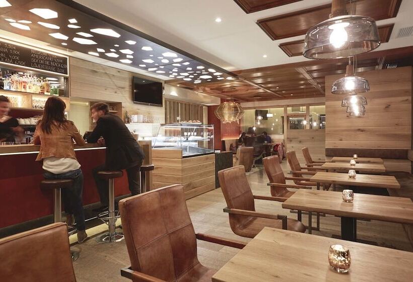 בית מלון כפרי Lowenhof