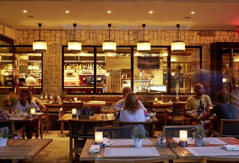 בית מלון כפרי Lowenhof