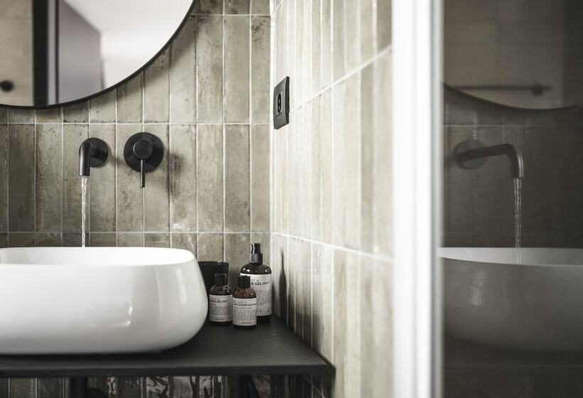 בית מלון כפרי Lowenhof