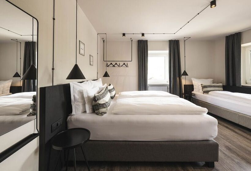 בית מלון כפרי Lowenhof