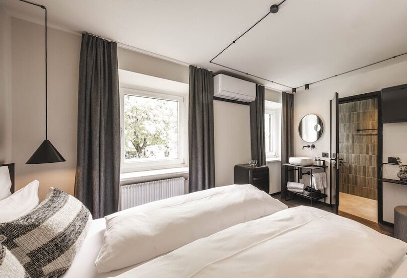 בית מלון כפרי Lowenhof