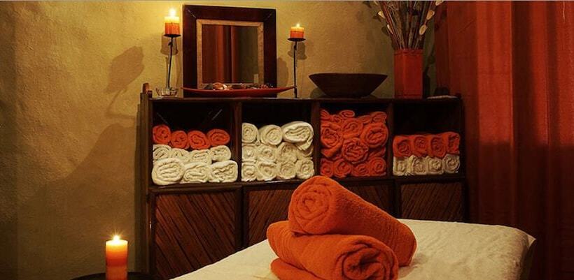 فندق Lukimbi Safari Lodge