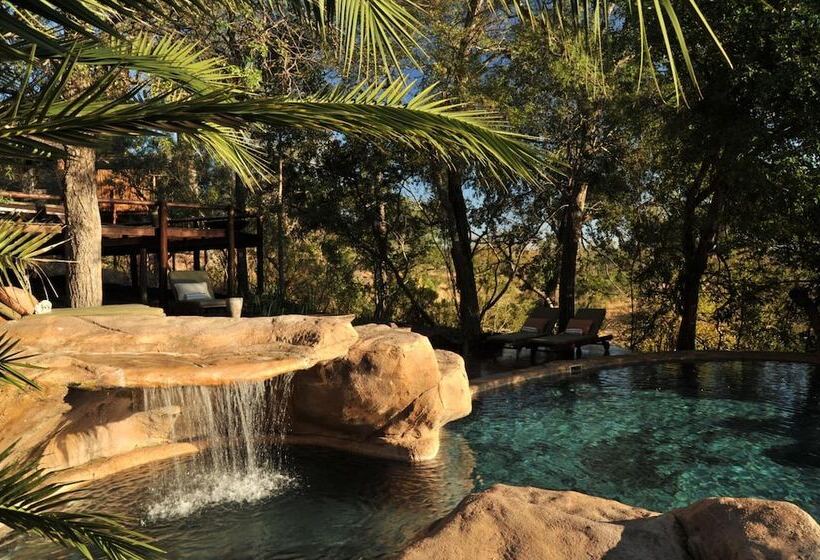 فندق Lukimbi Safari Lodge