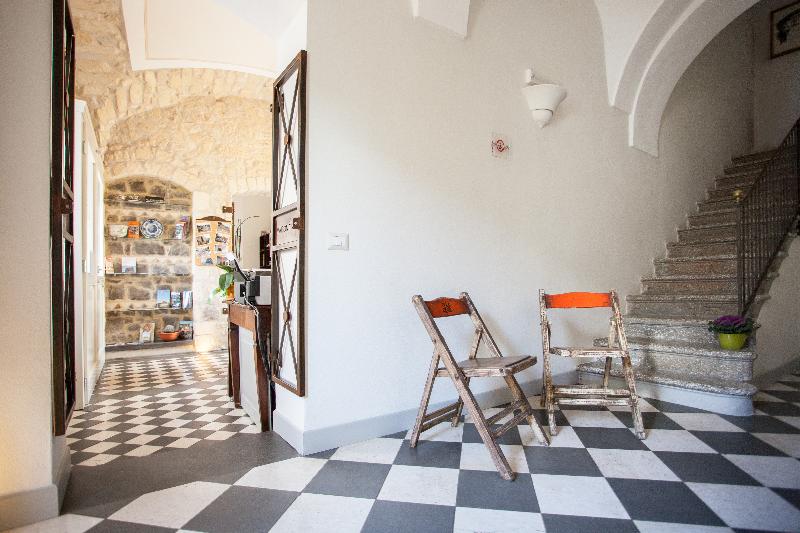 בית מלון כפרי Maison Tresnuraghes