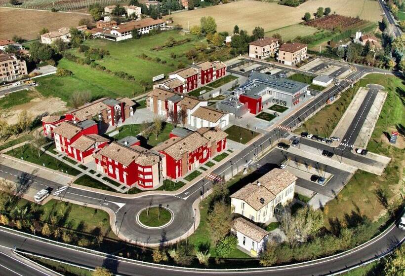 호텔 Maranello Village