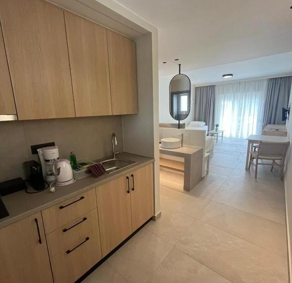 בית מלון כפרי Mediterranean Sea Top Floor