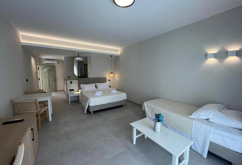 בית מלון כפרי Mediterranean Sea Top Floor