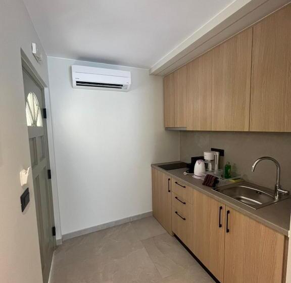 בית מלון כפרי Mediterranean Sea Top Floor