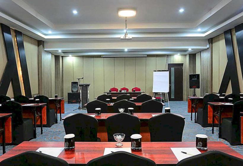 בית מלון כפרי Mercure Palu