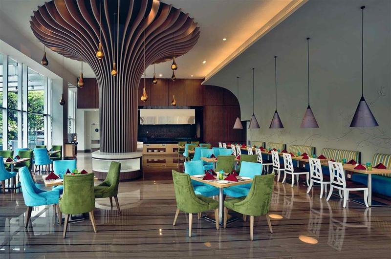 هتل Mercure Serpong Alam Sutera