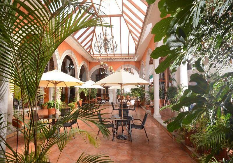 ホテル Mision Patzcuaro Centro Historico
