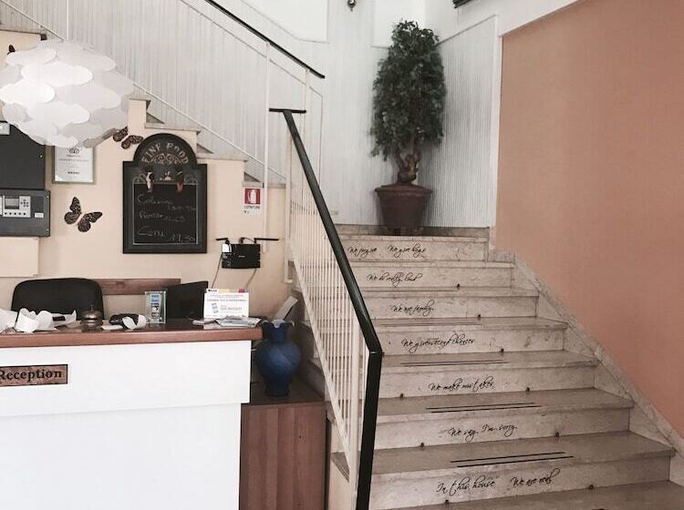 בית מלון כפרי Nova Dhely