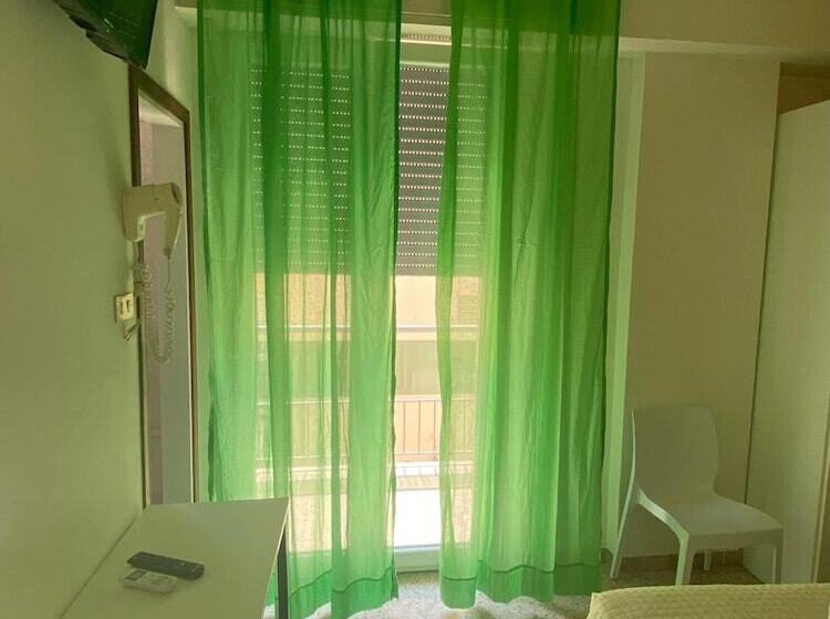 בית מלון כפרי Nova Dhely