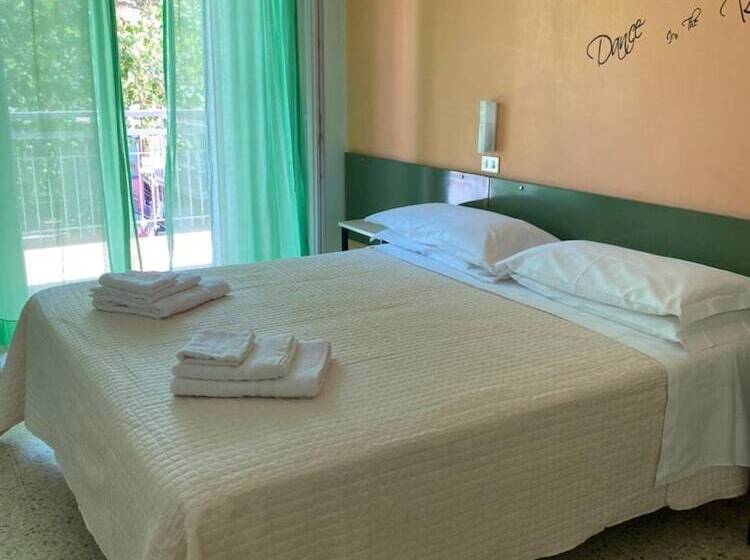 בית מלון כפרי Nova Dhely