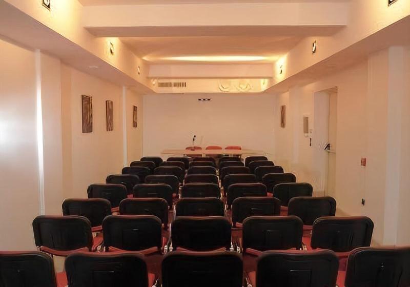 فندق Palace Gioia Tauro